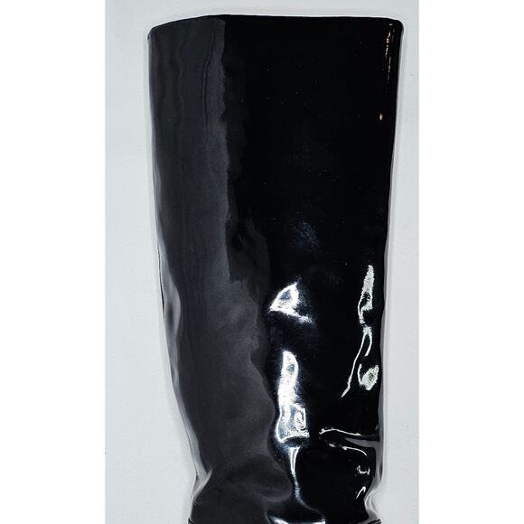 Chanel black patent leather boots with a chunky heel and embroidered CC logo - Picture 5 of 16